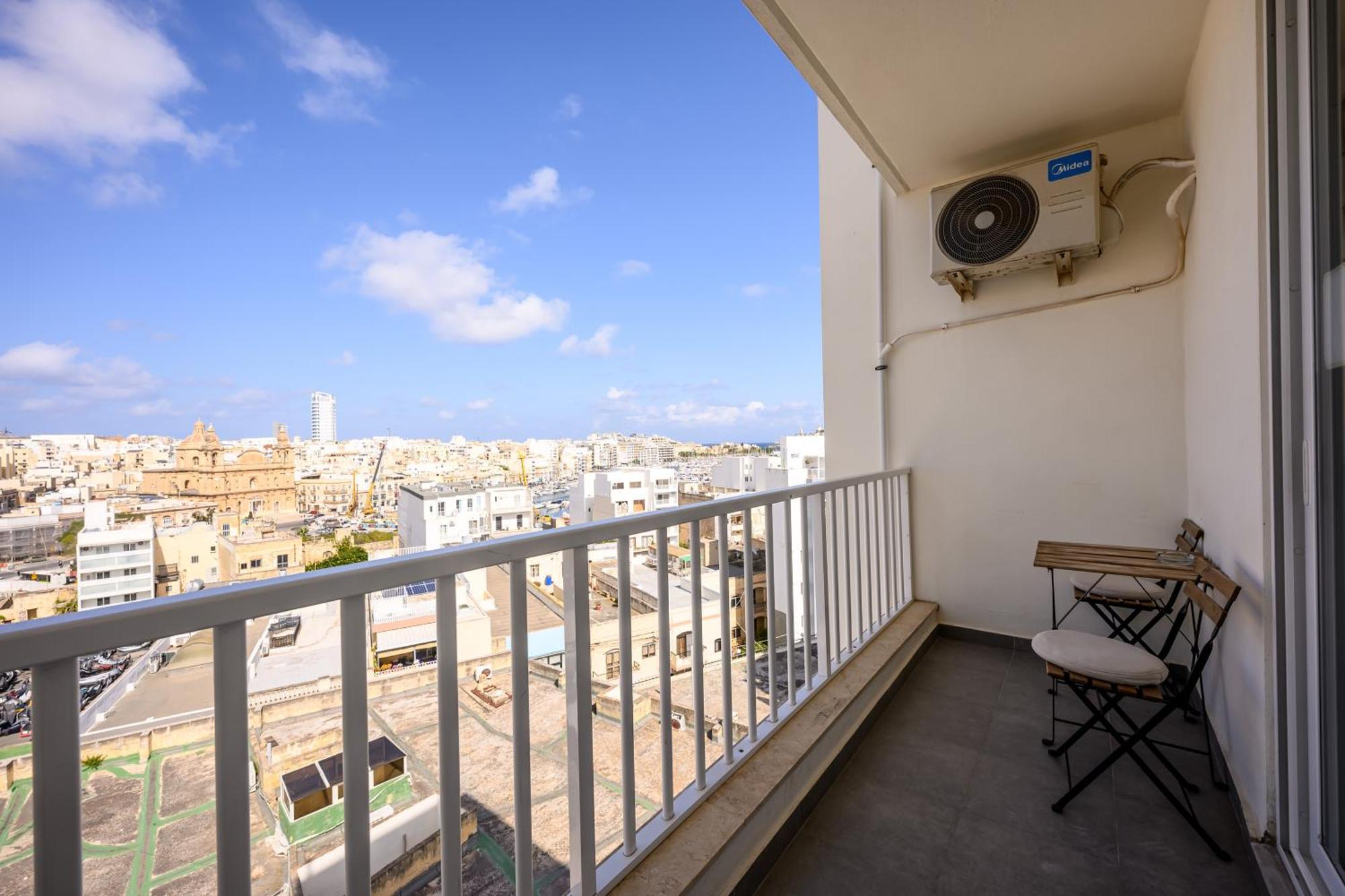 F11 3, Private Two Single Beds Shared Bathroom In Shared Flat Kwatera prywatna