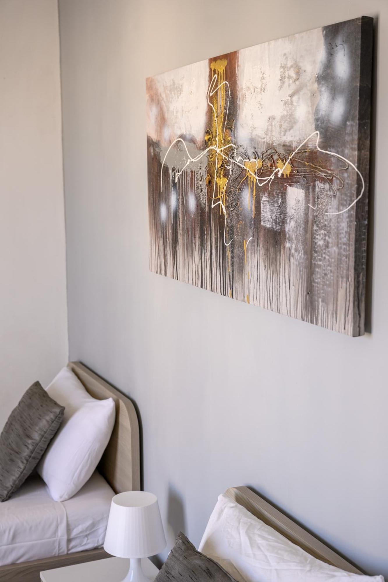 F11 3, Private Two Single Beds Shared Bathroom In Shared Flat Msida